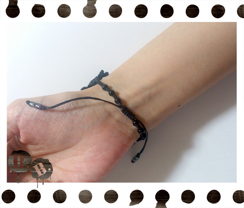 番の尾長蝶蜂ブレスレット【シルバーパープルオーラ】【ブラックコード】【ハンドメイド】【ハンドメイドアクセサリー】