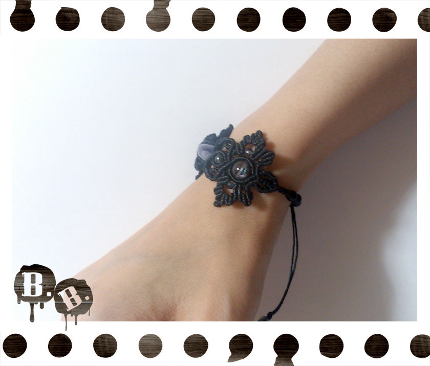 番の尾長蝶蜂ブレスレット【シルバーパープルオーラ】【ブラックコード】【ハンドメイド】【ハンドメイドアクセサリー】