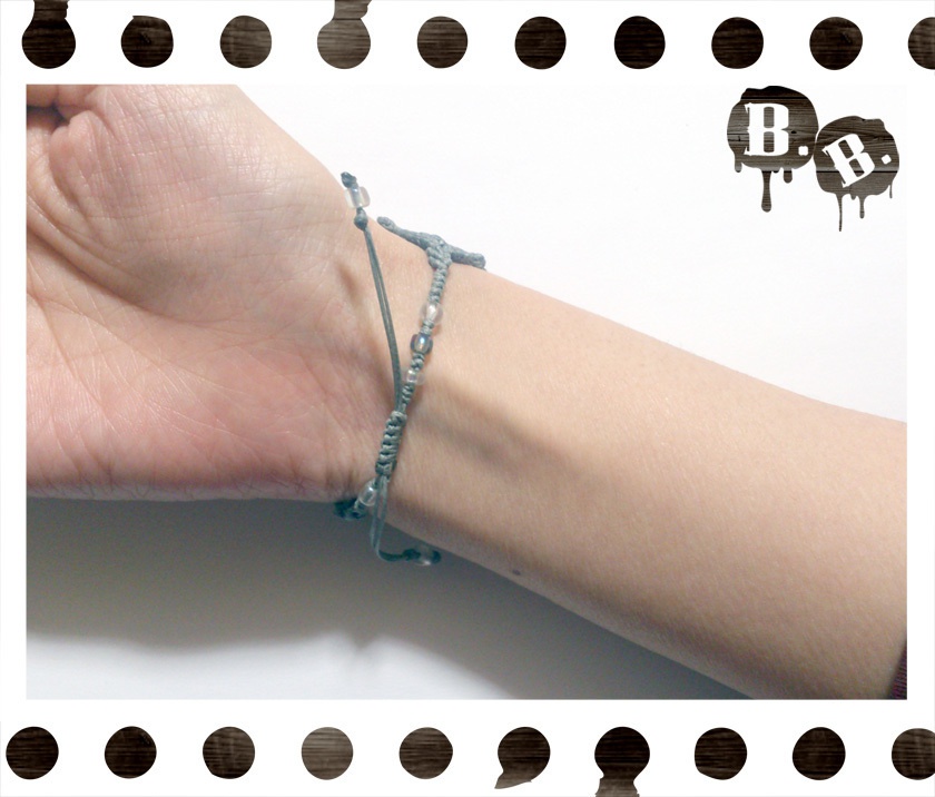 【アシンメトリー】蝶蜂のブレスレット【ローズオーラ】【グレーコード】【ハンドメイドアクセサリー】