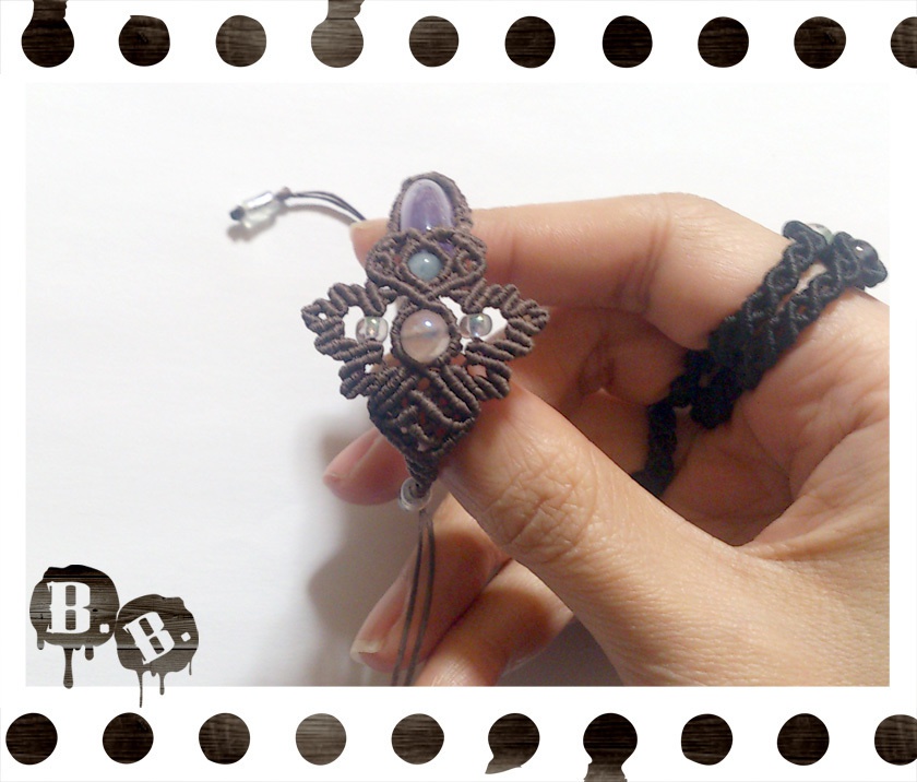 【アシンメトリー】蝶蜂のブレスレット【ローズオーラ】【ブラウンコード】【ハンドメイドアクセサリー】