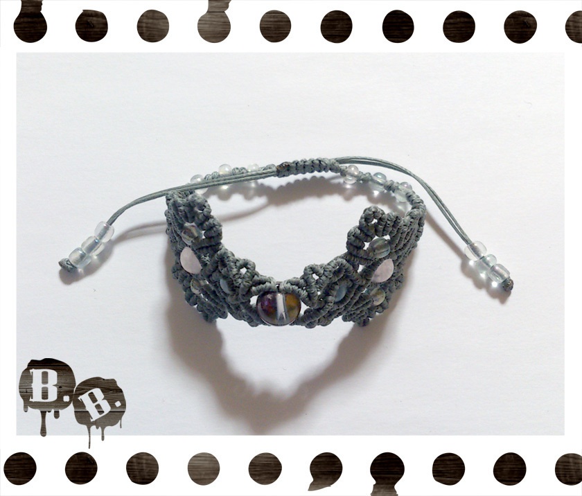 番の蝶蜂ブレスレット【シルバーパープルオーラ】【グレーコード】【ハンドメイドアクセサリー】