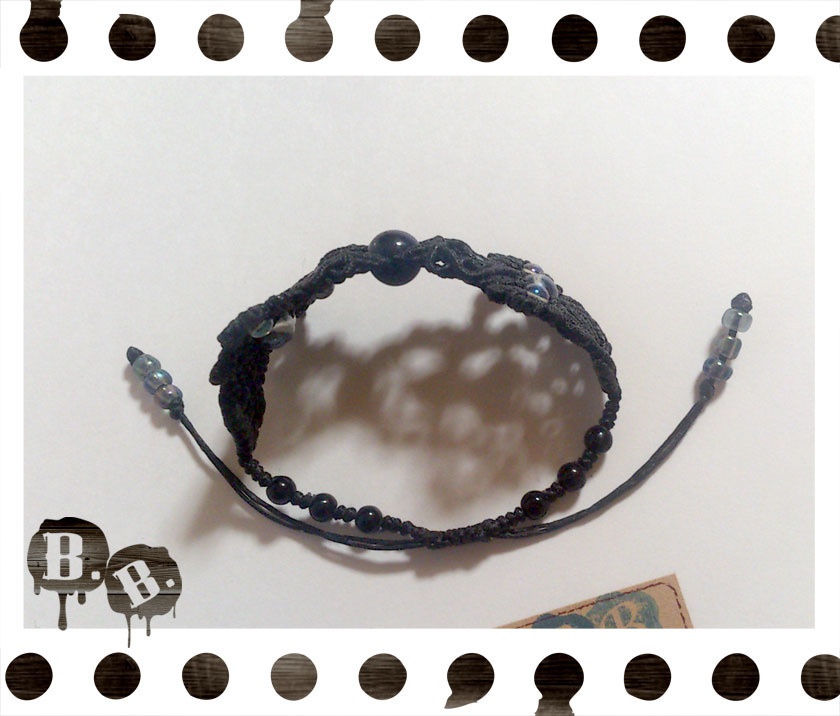 番の蝶蜂ブレスレット【パープルタイガーアイ】【ブラックコード】【ハンドメイドアクセサリー】