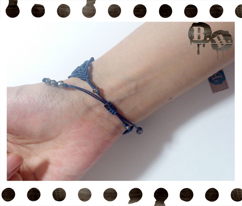 番の蝶蜂ブレスレット【金珊瑚】【ネイビーコード】【ハンドメイドアクセサリー】