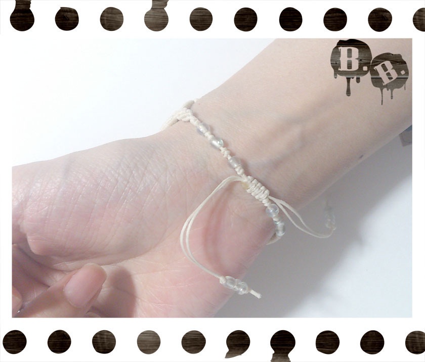 番の蝶蜂ブレスレット【アメジスト】【ナチュラルホワイトコード】【ハンドメイドアクセサリー】