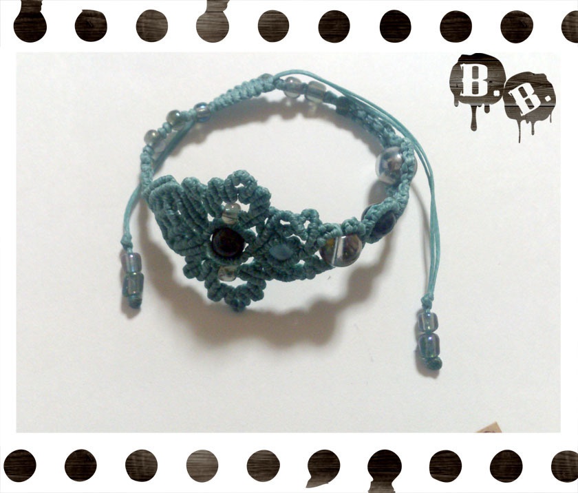 【アシンメトリー】蝶蜂のブレスレット【シルバーパープルオーラ】【ブルーグリーンコード】【ハンドメイドアクセサリー】