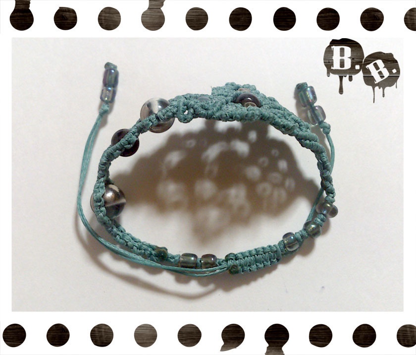 【アシンメトリー】蝶蜂のブレスレット【シルバーパープルオーラ】【ブルーグリーンコード】【ハンドメイドアクセサリー】