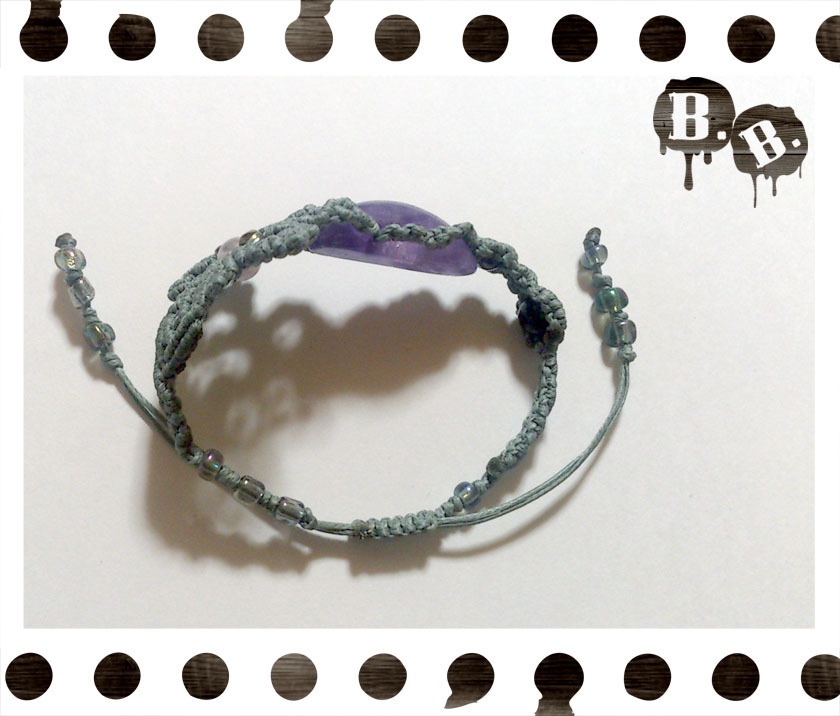 【アシンメトリー】蝶蜂のブレスレット【ローズオーラ】【グレーコード】【ハンドメイドアクセサリー】