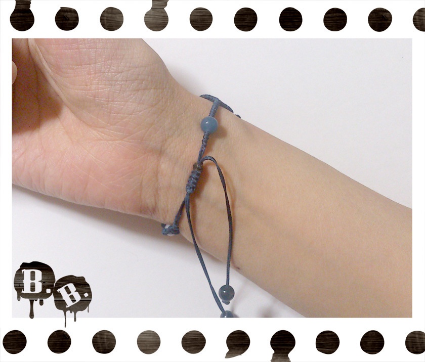 【アシンメトリー】蝶蜂のブレスレット【アラゴナイト】【ネイビーコード】【ハンドメイドアクセサリー】