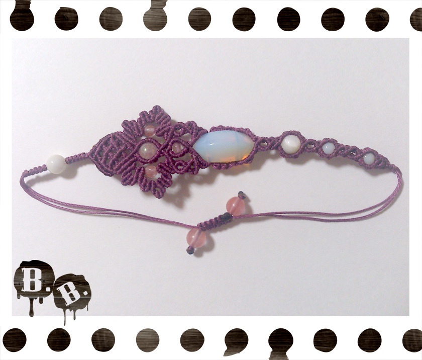 【アシンメトリー】蝶蜂のブレスレット【ローズオーラ】【パープルコード】【ハンドメイドアクセサリー】