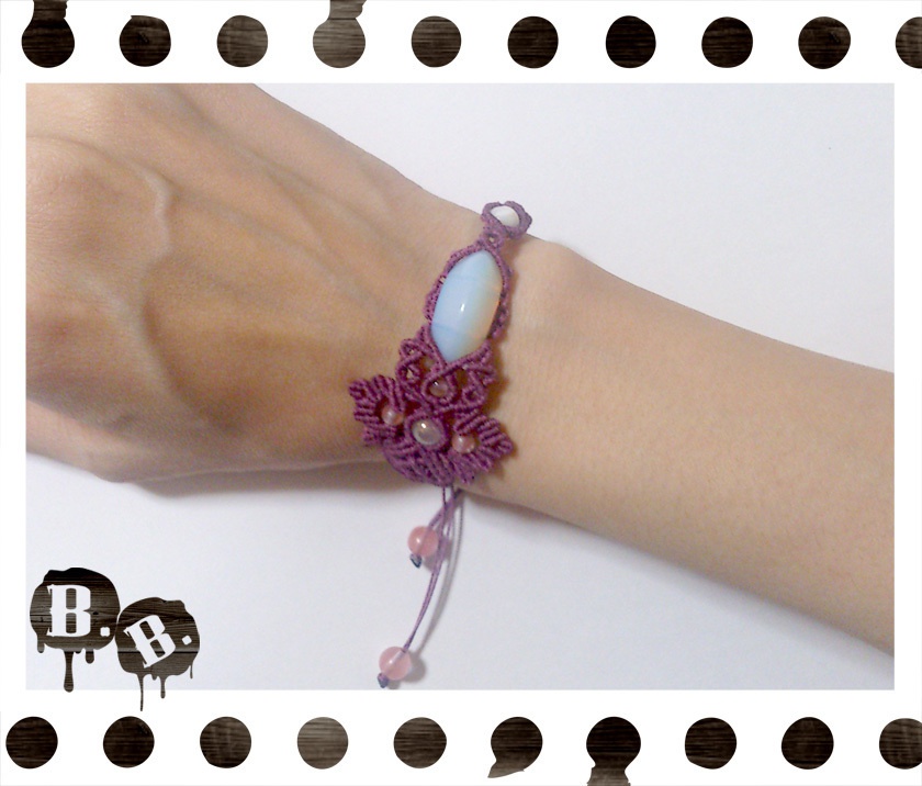【アシンメトリー】蝶蜂のブレスレット【ローズオーラ】【パープルコード】【ハンドメイドアクセサリー】