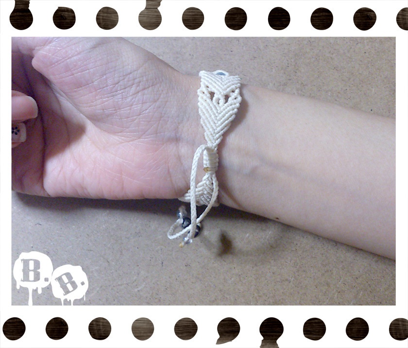 レイニークローバーのブレスレット・ピアスセット【アパタイト】【ナチュラルホワイトコード】【ハンドメイドアクセサリー】