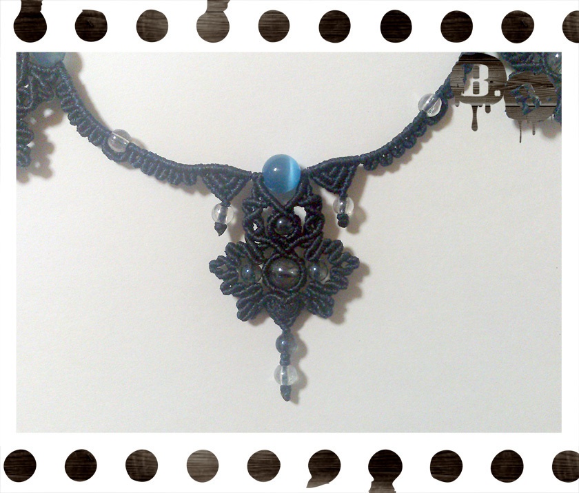 玉蝶のネックレス【キャッツアイ】【ネイビーコード】【ハンドメイドアクセサリー】