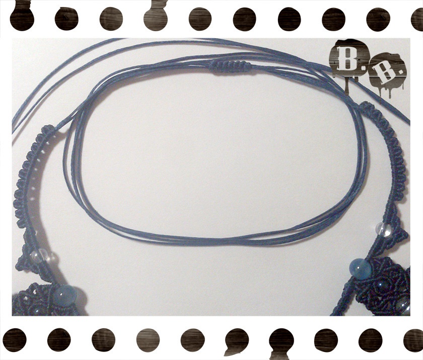 玉蝶のネックレス【キャッツアイ】【ネイビーコード】【ハンドメイドアクセサリー】