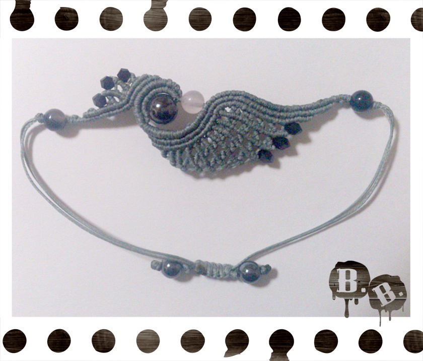 渦翼のブレスレット【ヘマタイト】【グレーコード】【ハンドメイドアクセサリー】