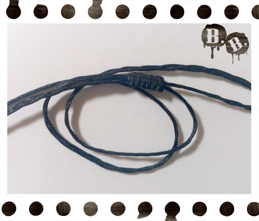 ハートと翼のネックレス【ヘマタイトシルバー】【ブラックコード】【ハンドメイドアクセサリー】