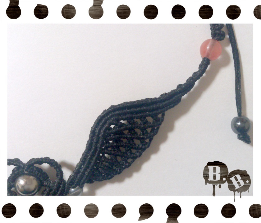 ハートと翼のネックレス【ヘマタイトシルバー】【ブラックコード】【ハンドメイドアクセサリー】