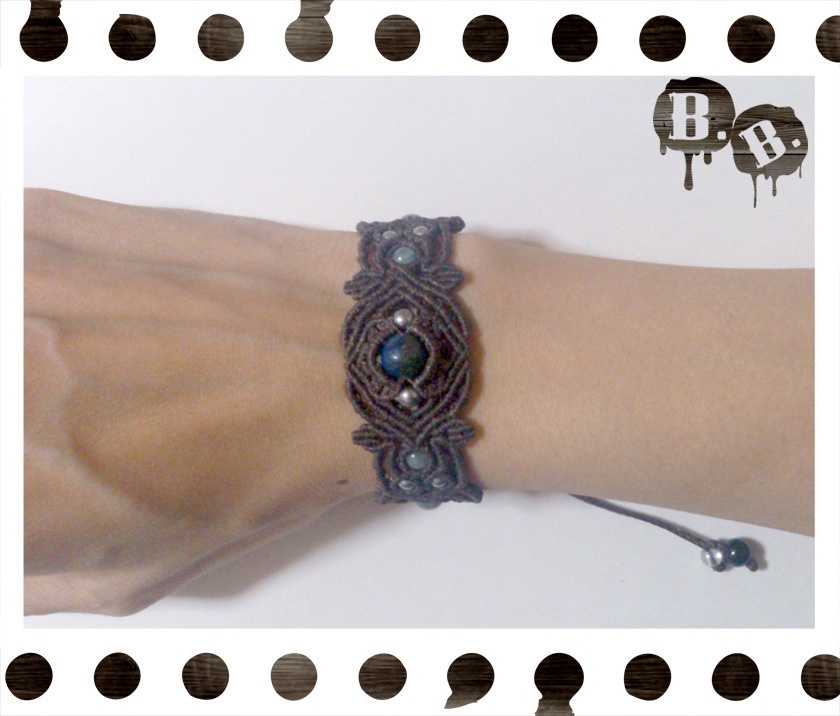 クローバー・フォレストのブレスレット・ピアスセット【クリソコラ】【ブラウンコード】【ハンドメイドアクセサリー】