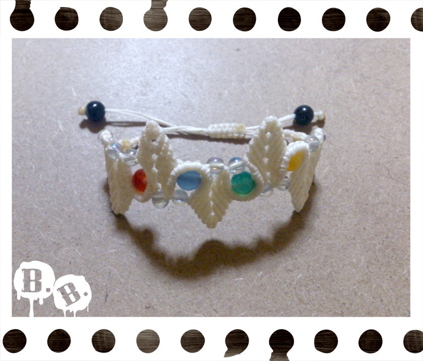 ブレスレット【ミックスアゲート】【ナチュラルホワイトコード】【ハンドメイドアクセサリー】