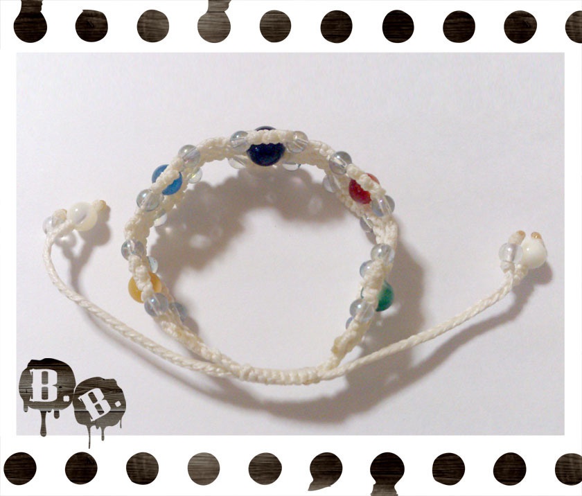 フォーリーフブレスレット【オニキス】【ナチュラルホワイトコード】【ハンドメイドアクセサリー】