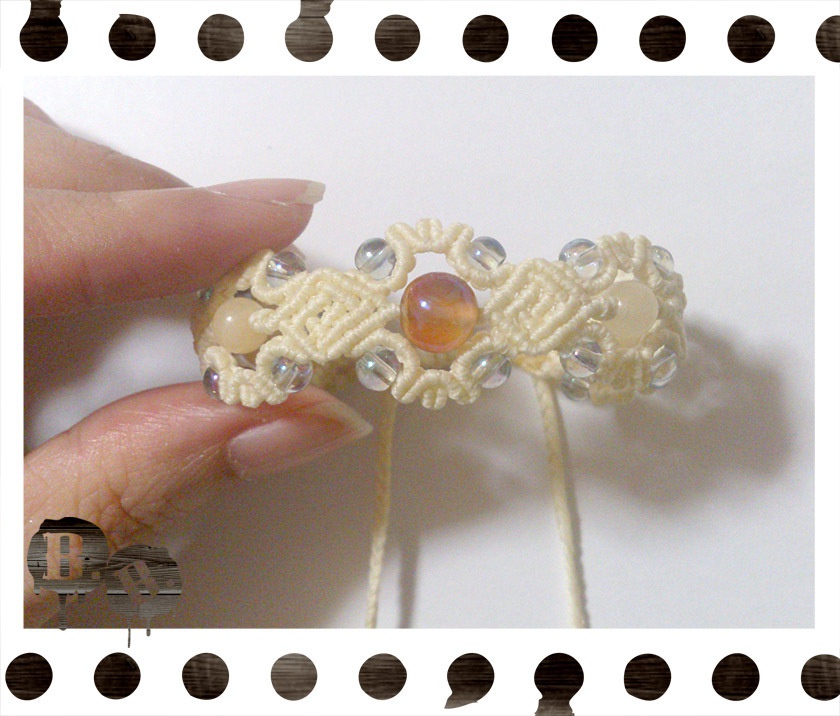 【アウトレット】フォーリーフブレスレット【カーネリアンオーラ】【クリームイエローコード】【ハンドメイドアクセサリー】