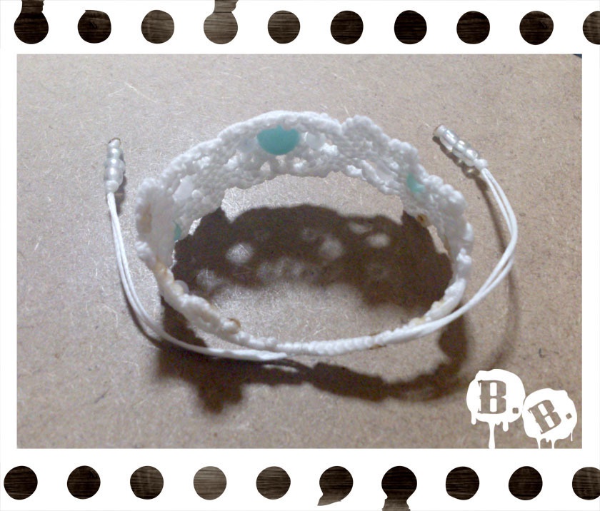 花と実りのブレスレット【アマゾナイト】【ホワイトコード】【ハンドメイドアクセサリー】