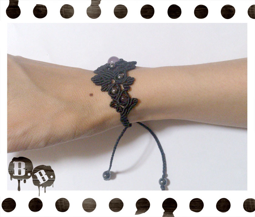 花と実りのブレスレット【ラベンダーアメジスト】【ブラックコード】【ハンドメイドアクセサリー】