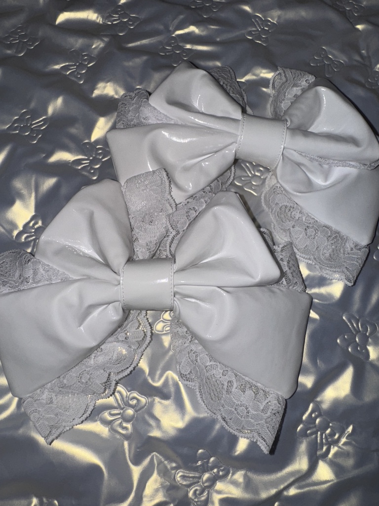 天使のエナメルレースリボンクリップ(長めレースver)