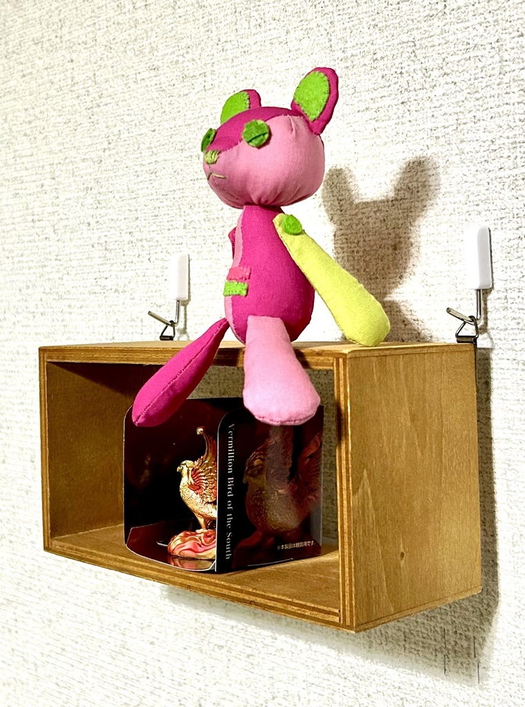 【受注販売】ちびちゃいコミッショナーのお帽子に乗っているくまのぬいぐるみ