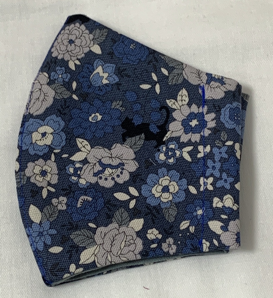 紺地にお花と黒猫の大人サイズ立体マスク