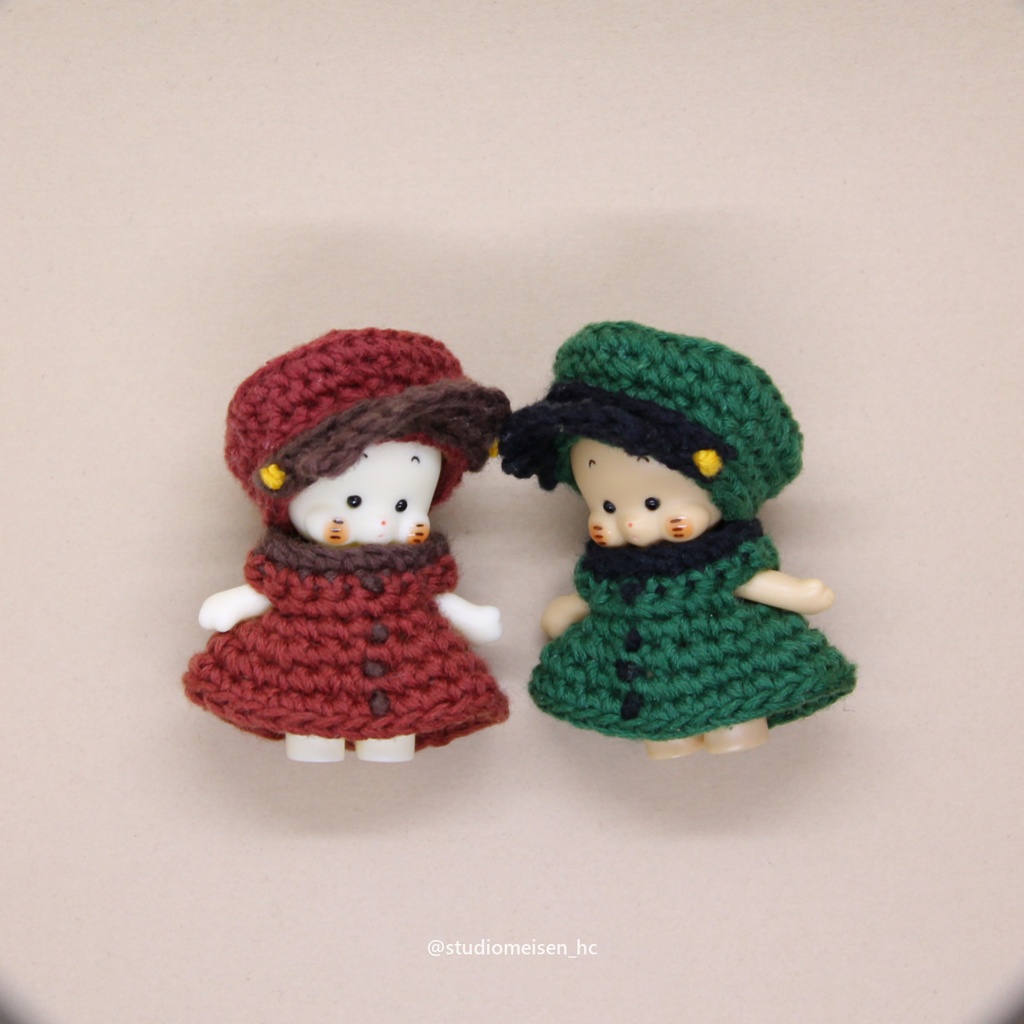 大きめ帽子のレトロワンピースキューピー