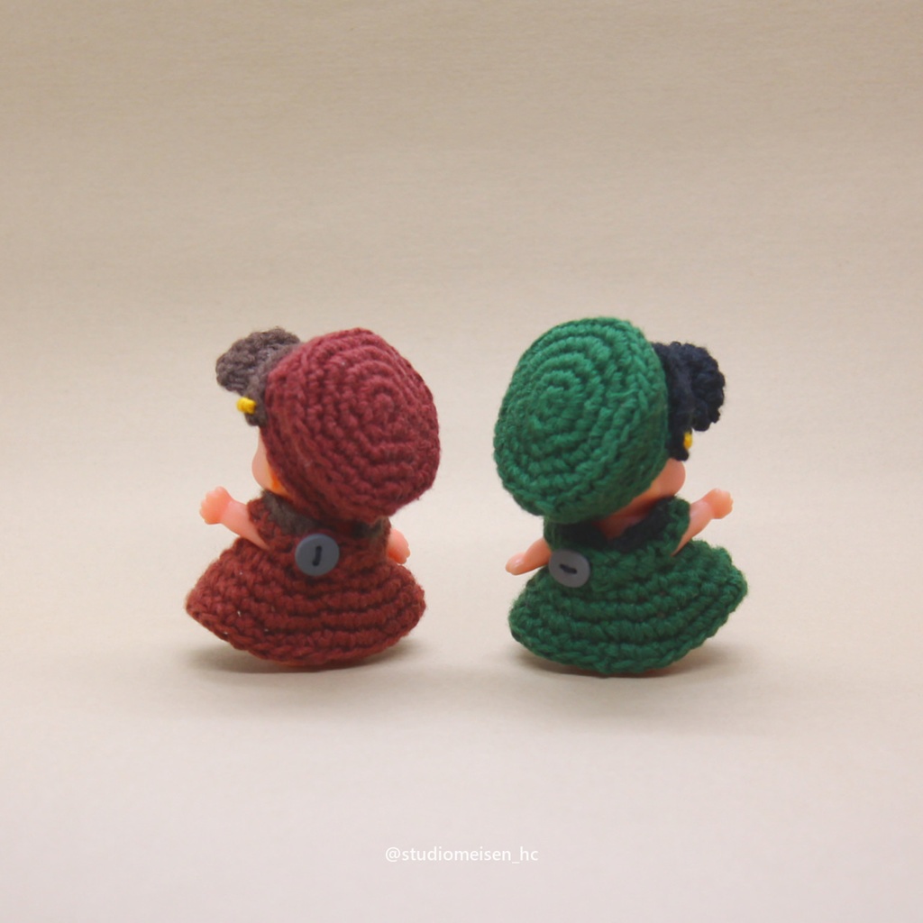 大きめ帽子のレトロワンピースキューピー