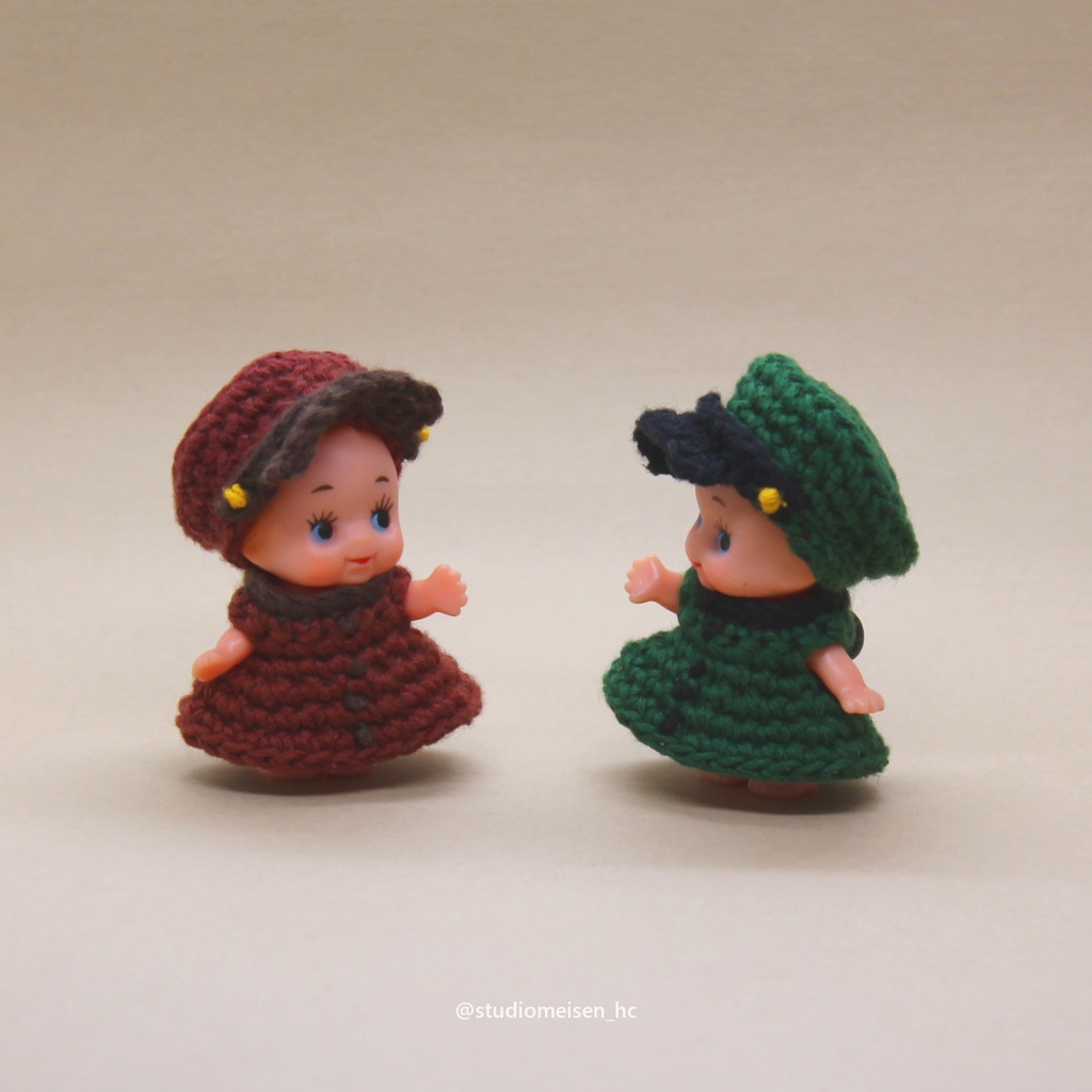 大きめ帽子のレトロワンピースキューピー