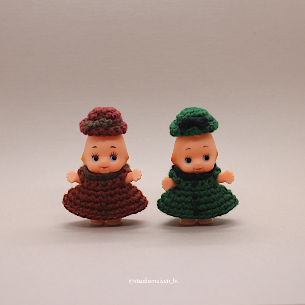 小さめ帽子のレトロワンピースキューピー