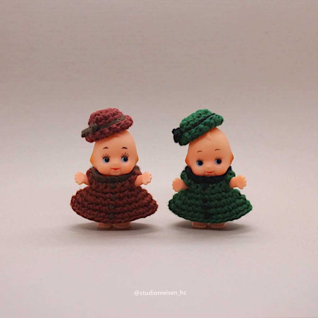 小さめ帽子のレトロワンピースキューピー