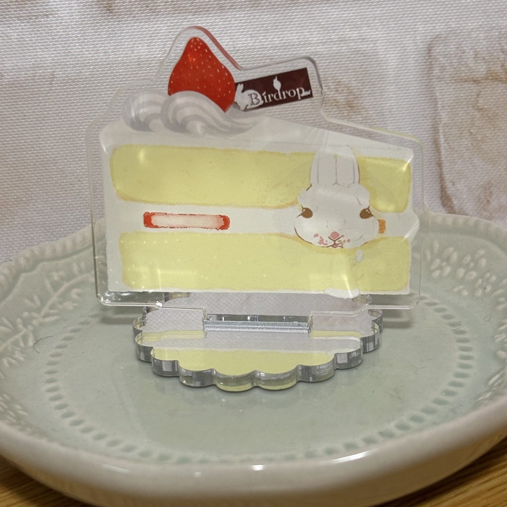 アクリルスタンド(ケーキに挟まっちゃったうさぎさん)