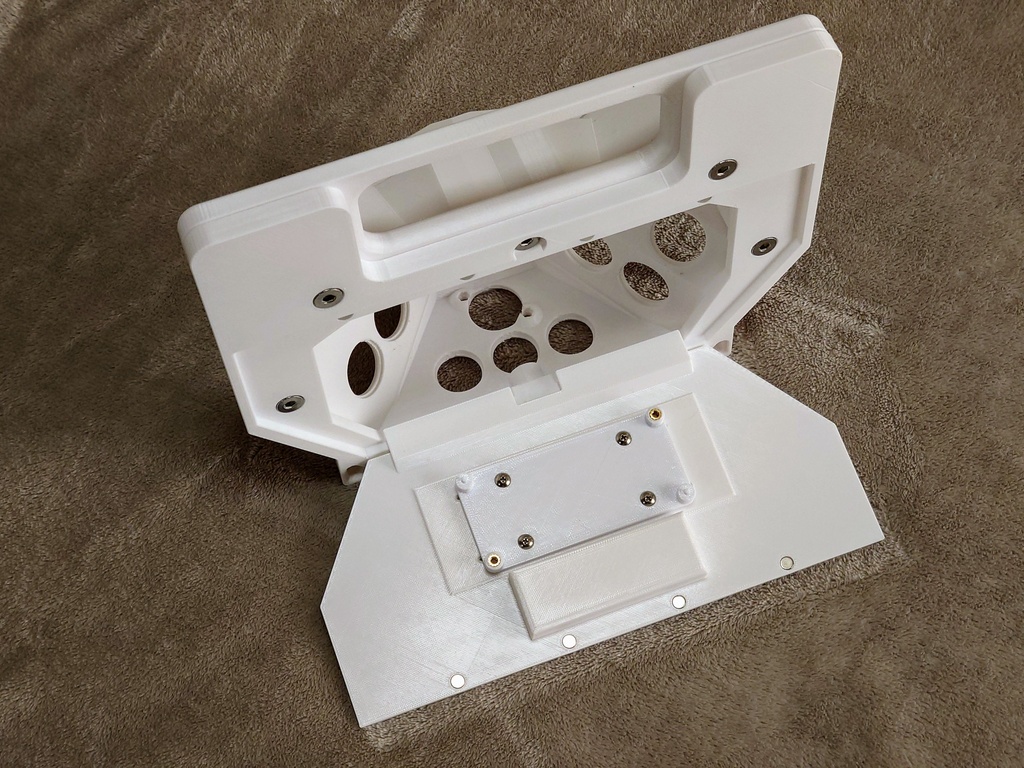 Ergo-Peak:エルゴノミクスレバーレスコントローラーケース ※受注生産商品