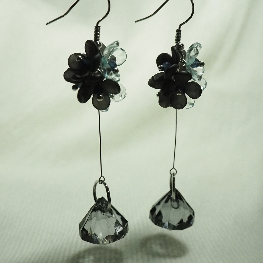 花雫の耳飾り《孫六兼元》