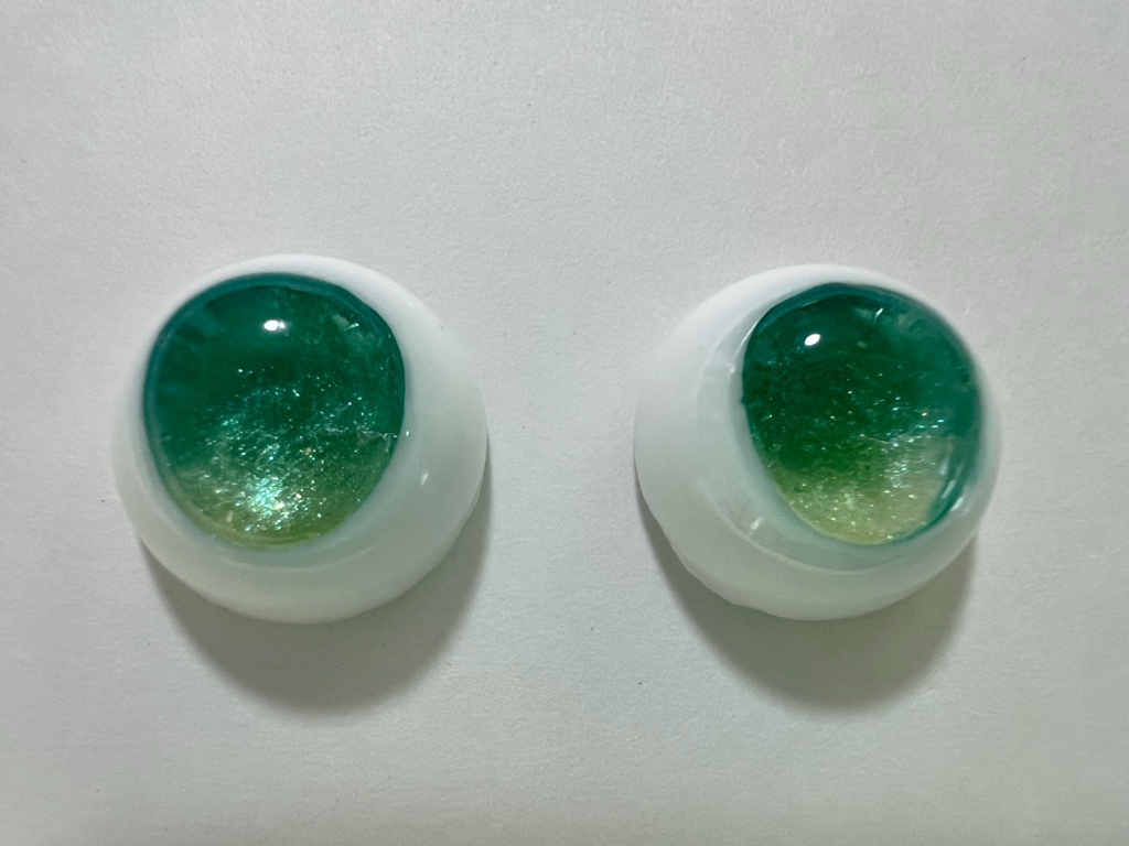 14mmレジンアイ 緑⑤ 瞳孔縦長タイプ B品