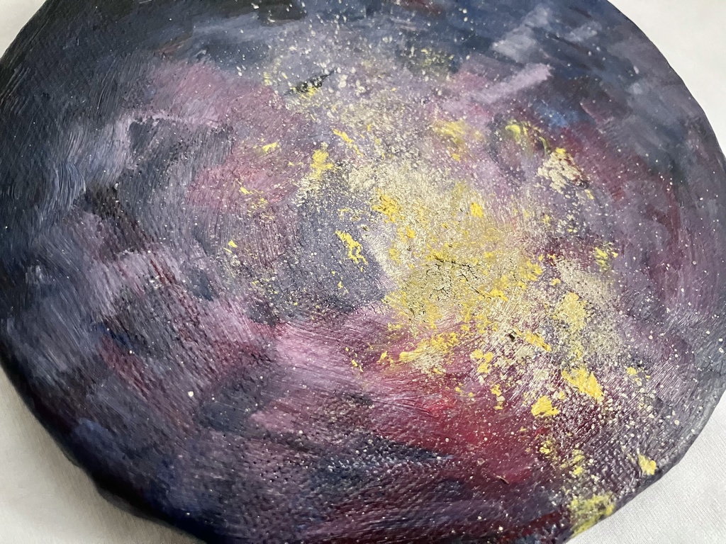 「光の差し込む丘」