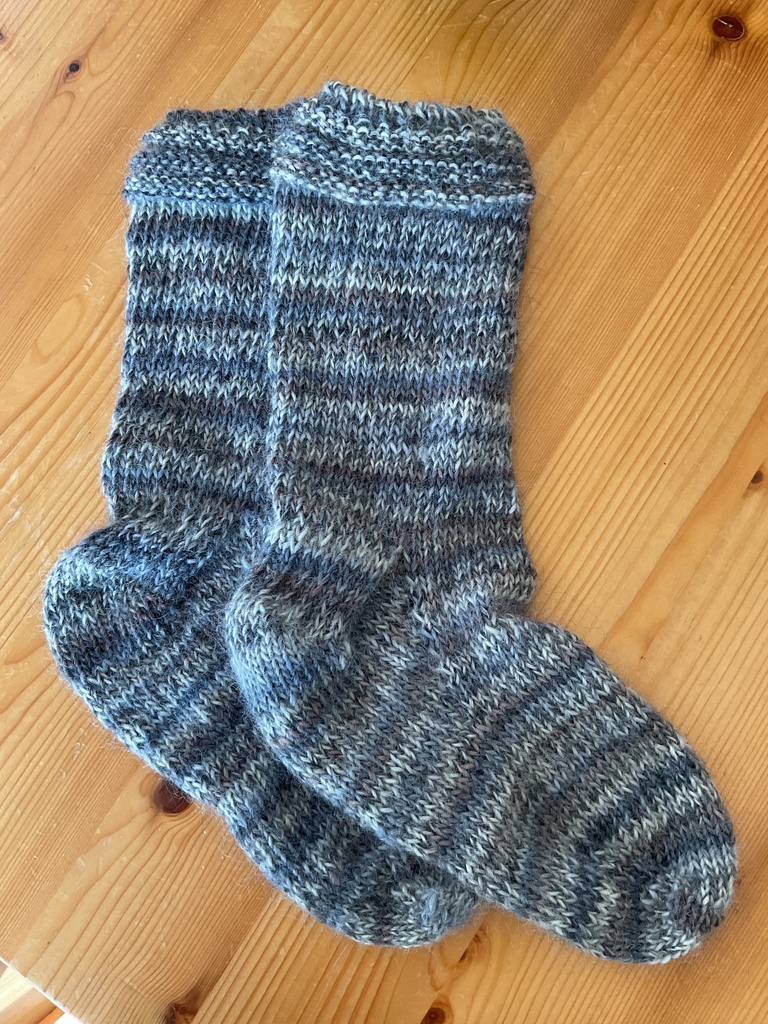 *ハンドメイド* 毛糸のくつした