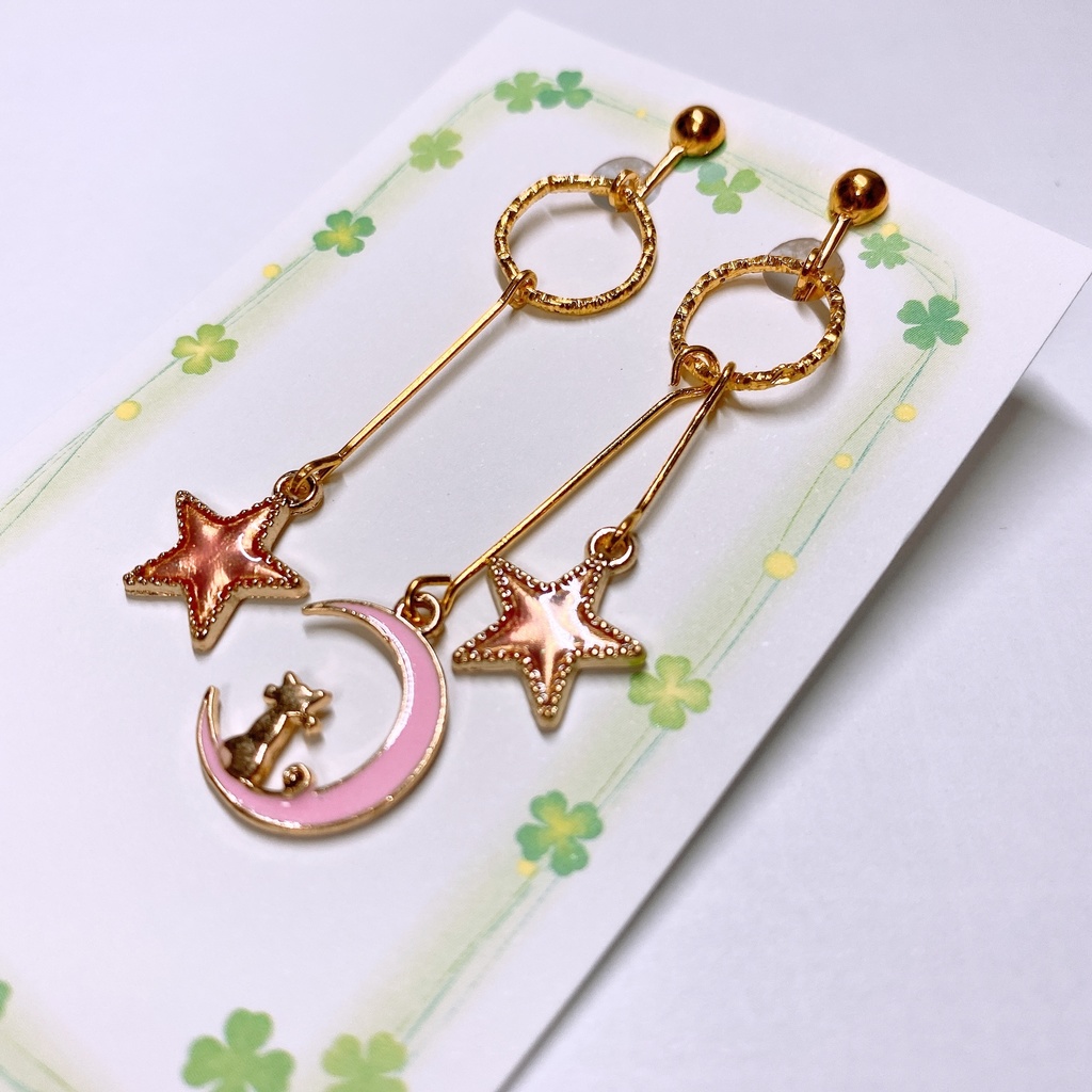 星と三日月のピンクピアス