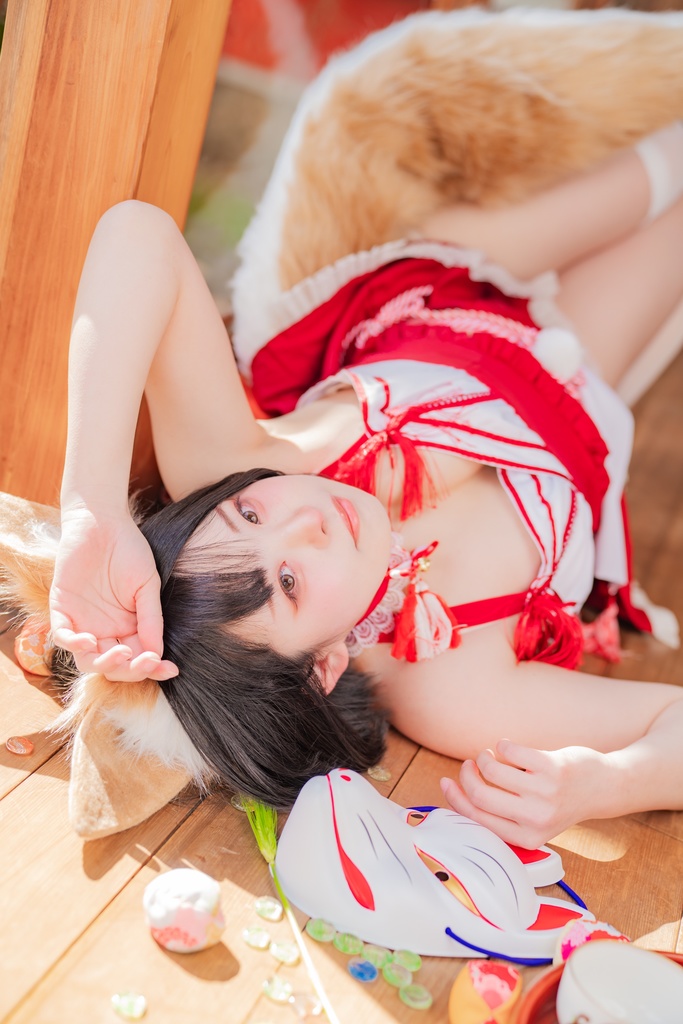 C104写真集/お狐様はわからせたい