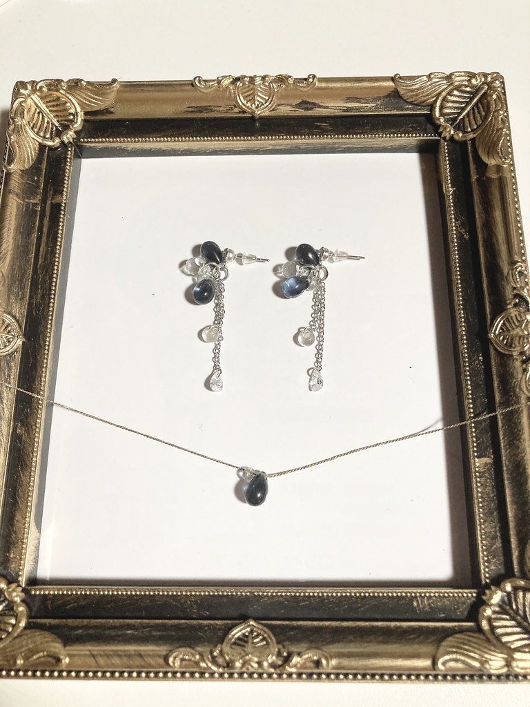 最期のなみだ　ピアス・ネックレスセット