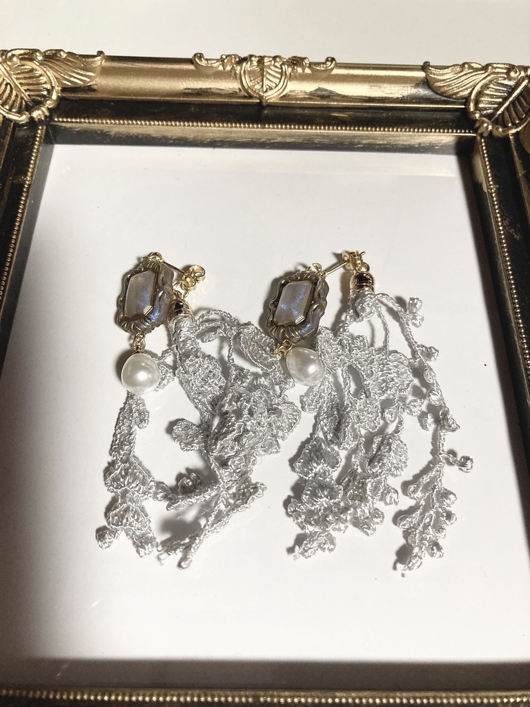 魔法界概念ピアス グレー