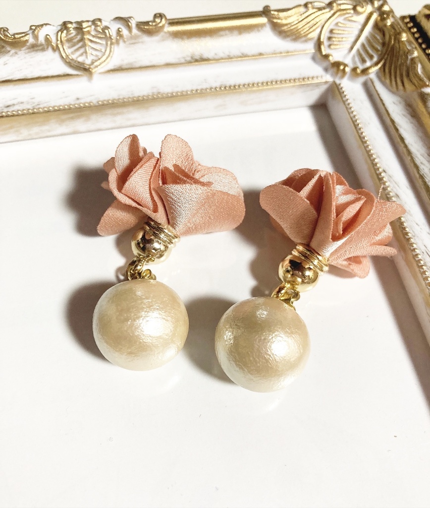 ビッグコットンパールピアスバックタッセル