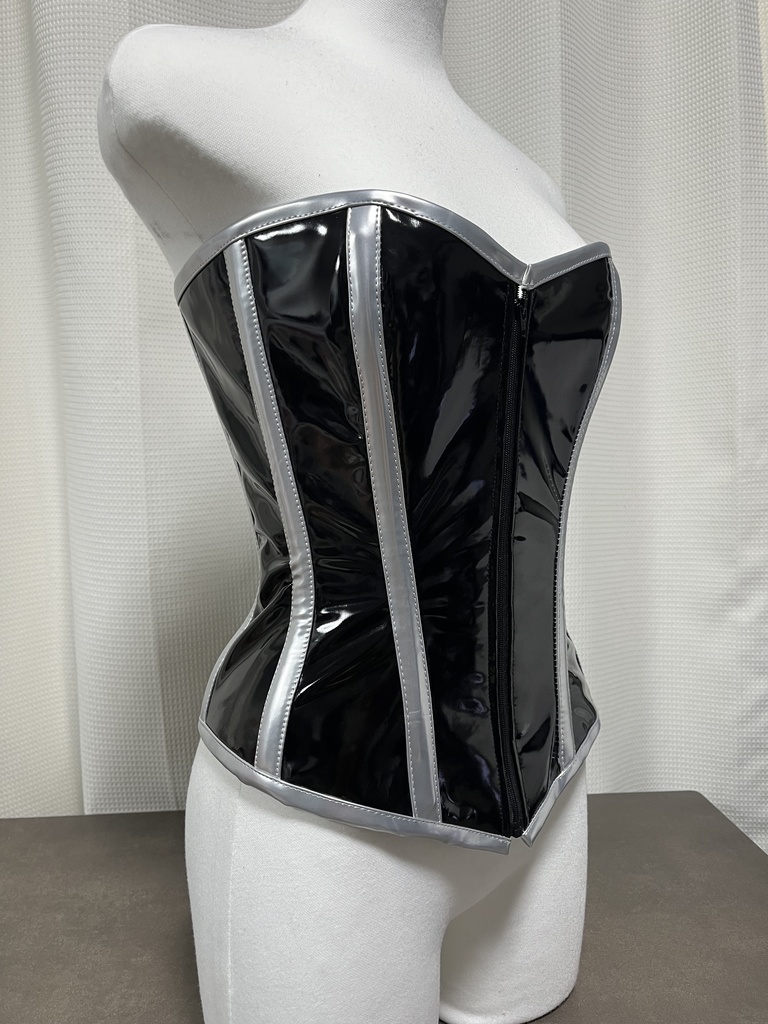 コルセットのオーダー承ります