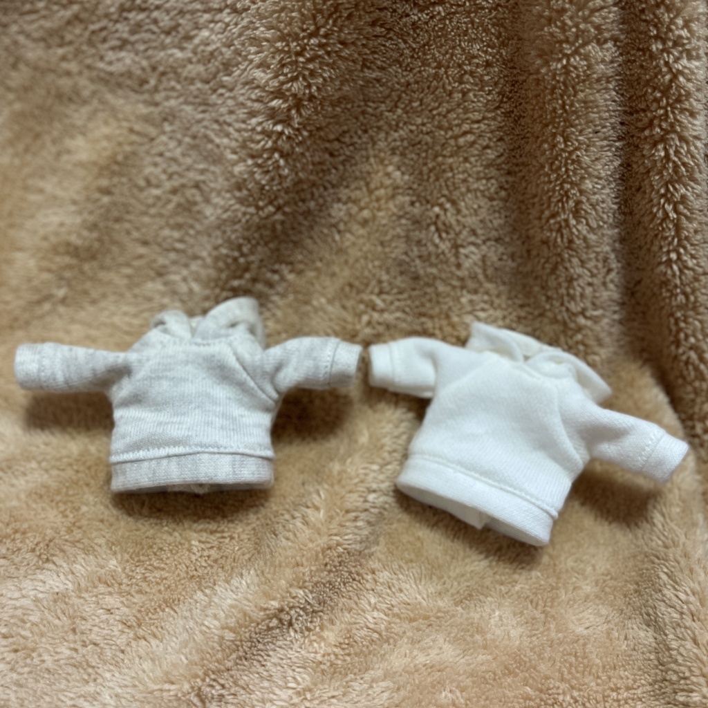 ゆったりプルオーバーパーカー