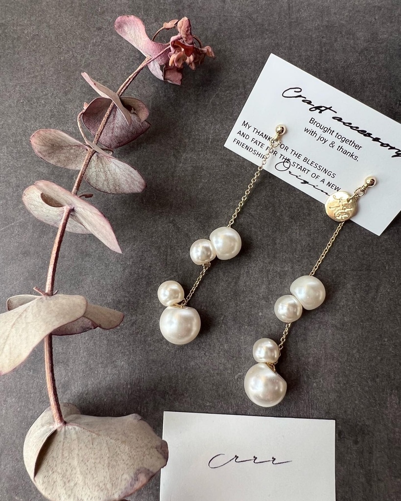 大粒パールのロングピアス