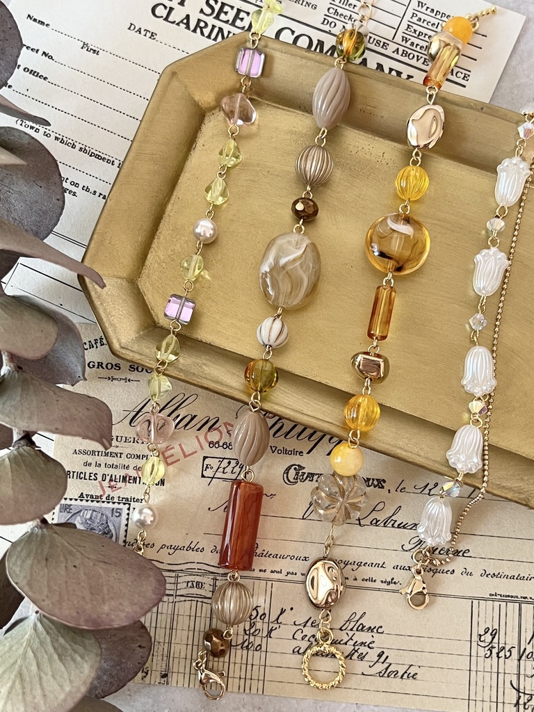 ミックスビーズのブレスレット