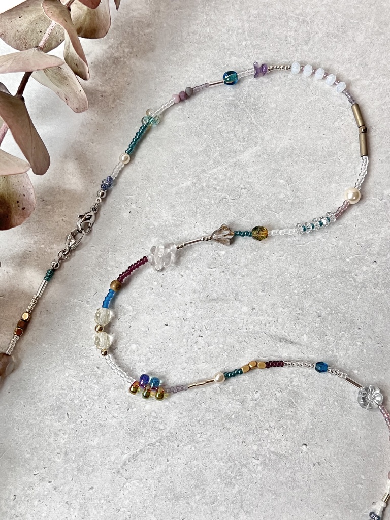 天然石とビーズのマスクチェーン